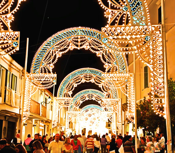 Alla scoperta di tradizioni antiche Alla scoperta di tradizioni antiche